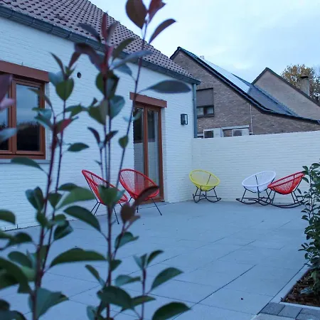 Attractive With Fenced Garden Semesterbostad Lanaken